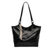 Fashion Sense Large Capacity Tote Bag Women's New Versatile Commuter Shoulder Bag