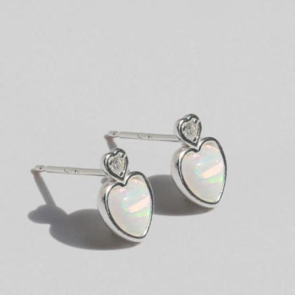 Women's Daily Accessory Sari Heart Cubic Opal Earrings