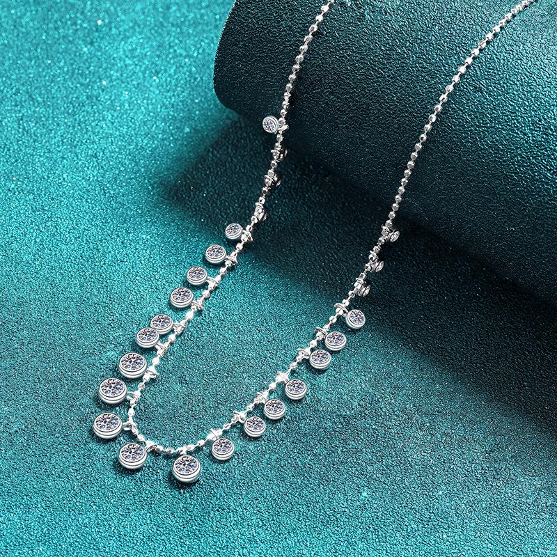 Yin Baichuan S925 Sterling Silver Moissanite Necklace - High-End Luxury European & American Style.