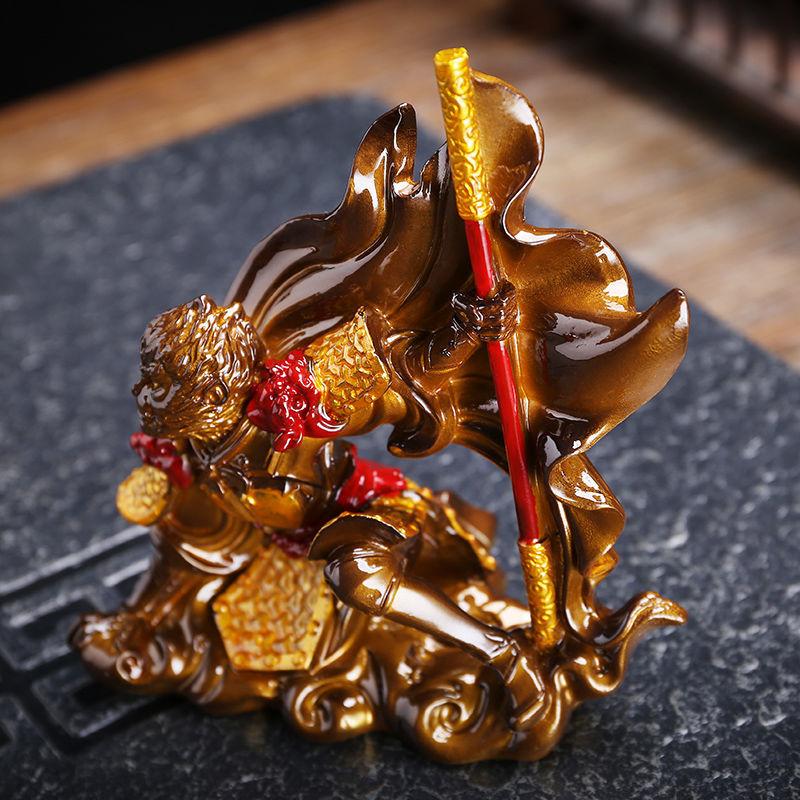 Color Changing Monkey King Tea Pet - Heat Sensitive Buddhist Car Decor Sculpture, Creative Tea Accessory Gift for Tea Lovers