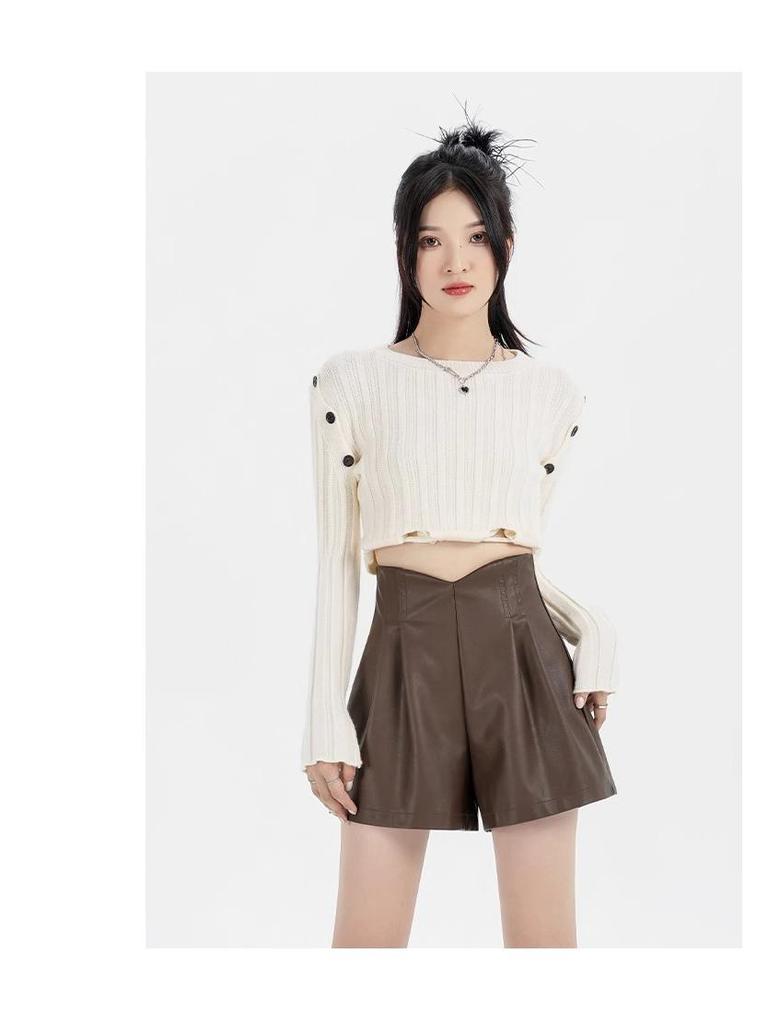 2024 Autumn/Winter Women's High Waist V-Shape PU Leather A-Line Shorts - Korean Style Casual Slimming Wide-Leg Booty Shorts