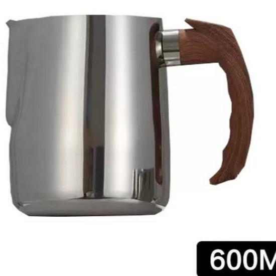 Thickened 304 Stainless Steel Latte Art Pitcher with Pointed Spout for Professional Milk Frothing.