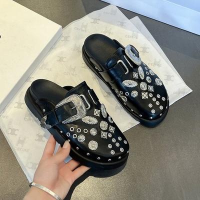Sommer Damen Hausschuhe Plateau Nieten Punk Rock Leder Kreative Metallaccessoires Lässige Partyschuhe Damen Outdoor Schuhe