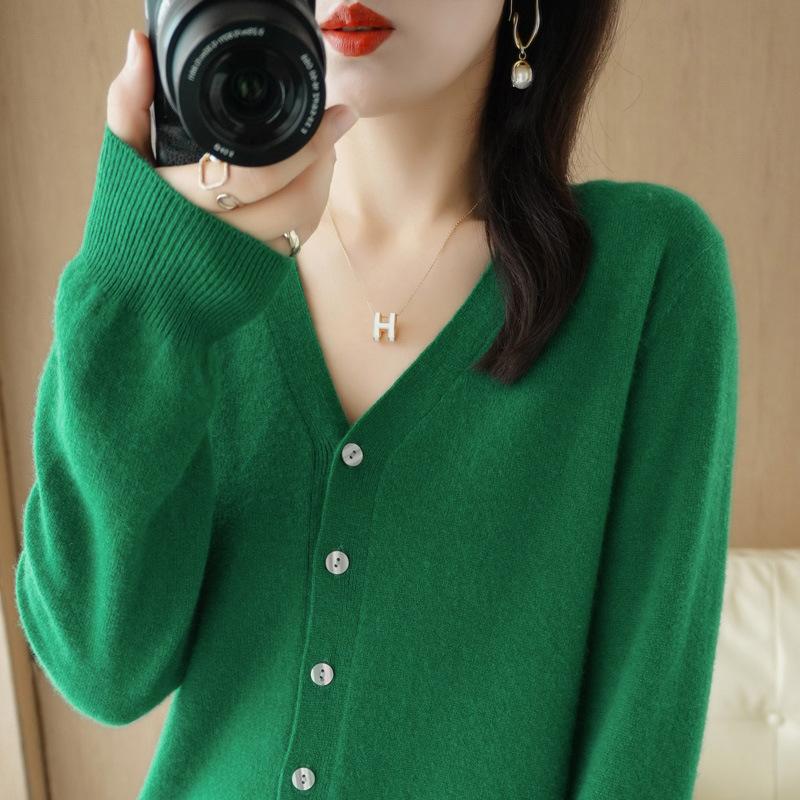 Cardigan Jacket Women's Knitted Bottoming Shirt V-neck Long-sleeved Spring and Autumn Outer Sweater