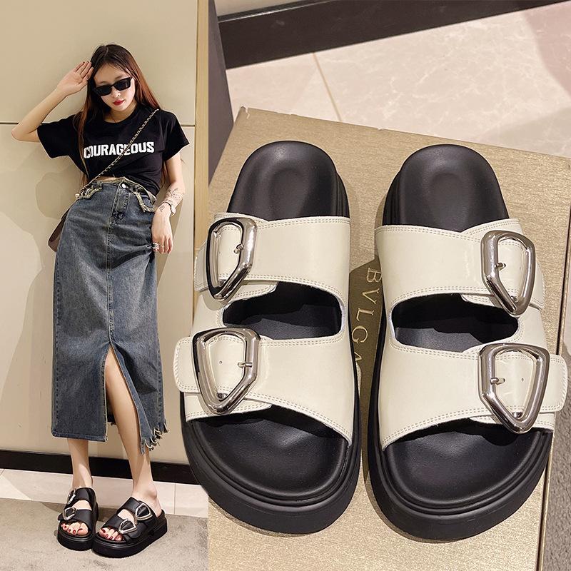 Fashion thick-bottomed one-word slippers for women's summer wear 2025 new fairy style belt buckle open-toed beach cool slippers