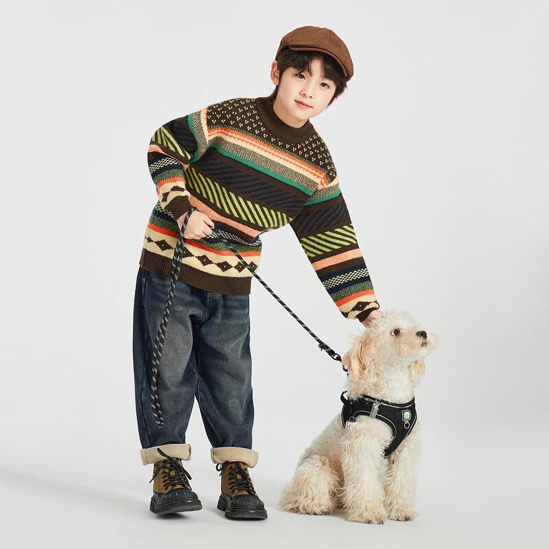 Chlapecký měkký svetr s retro vzorem