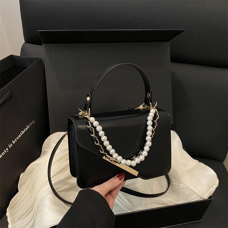 Tide pearl foreign style fashionable large capacity 2025 spring new fashion foreign style portable shoulder small square bag
