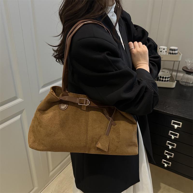 Herbst und Winter Retro große Kapazität Wildleder Tasche Damen 2025 Neu Lässig Pendler Schultertasche Tragbare Tote Bag