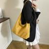 Large-capacity bag women's new autumn and winter casual shoulder armpit bag high-end commuting