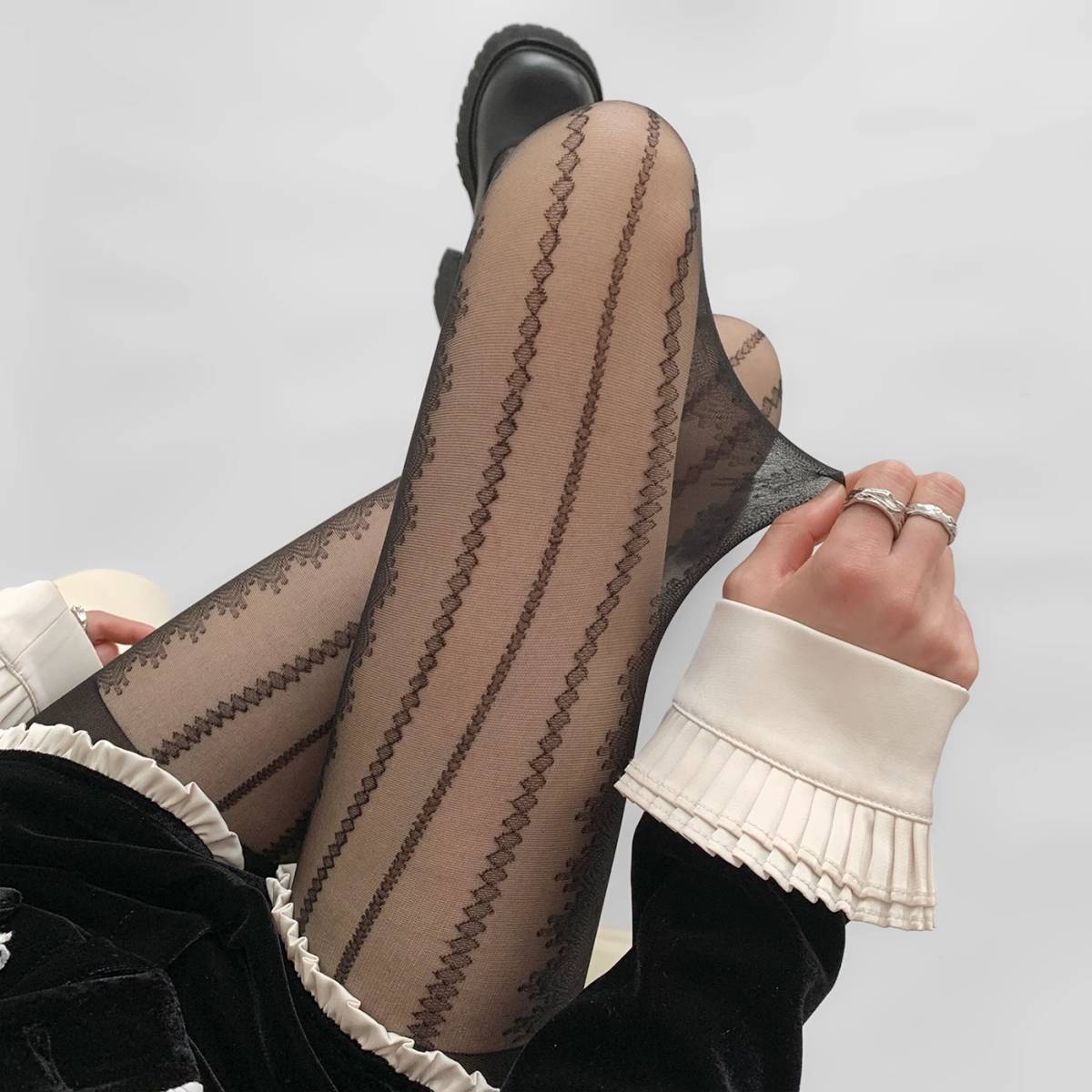 

Весенне-осенние ультратонкие колготки, разглаживающие ноги - Игривые носки с бриллиантовым кружевом, Белые прозрачные и сексуальные полосатые чулки One Size чёрный