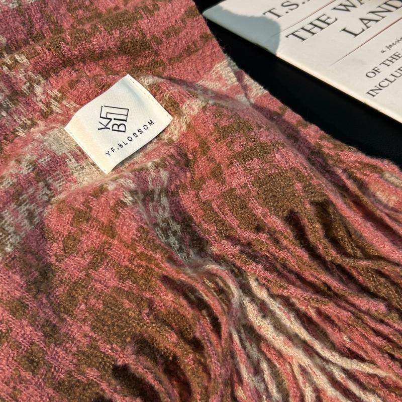 Autumn and winter new Maillard imitation cashmere plaid scarf women's winter senior sense versatile shawl thickened warm scarf