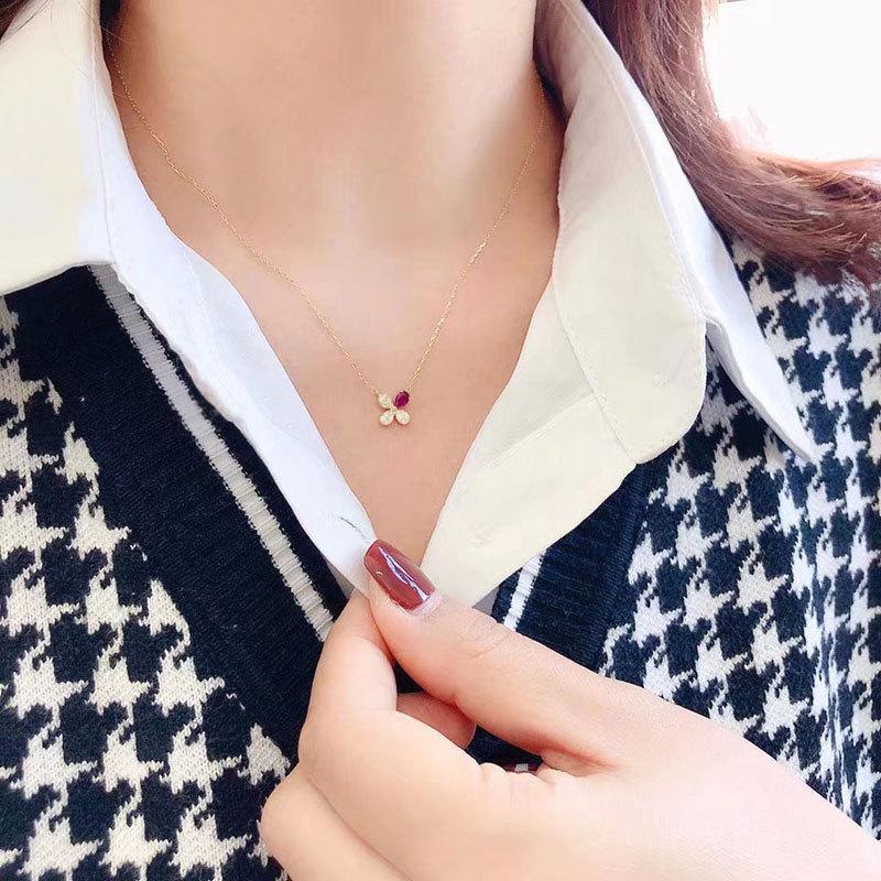 Rose Red Diamond Four-leaf Clover Diamond Necklace High-end Clavicle Chain Flower Necklace Women