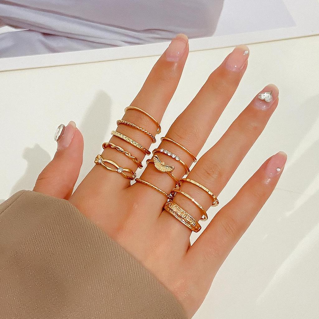 Retro Love Ring Set: 22-Piece European & American Multi-Joint Design for Women