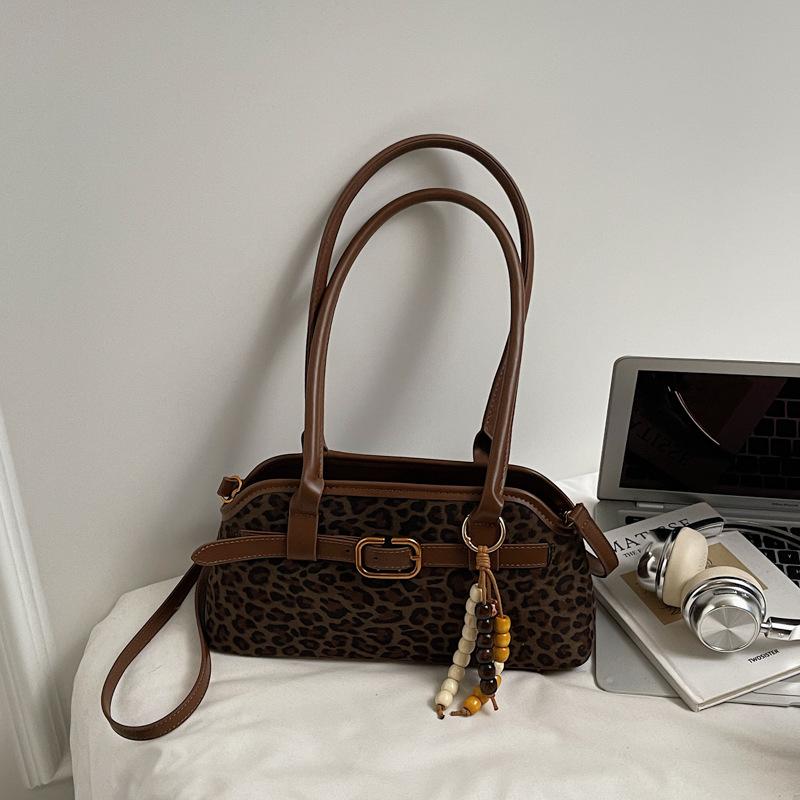 High-value Niche Bag Women's Large-capacity New Autumn and Winter Retro Shoulder Underarm Bag Work Commuter Bag