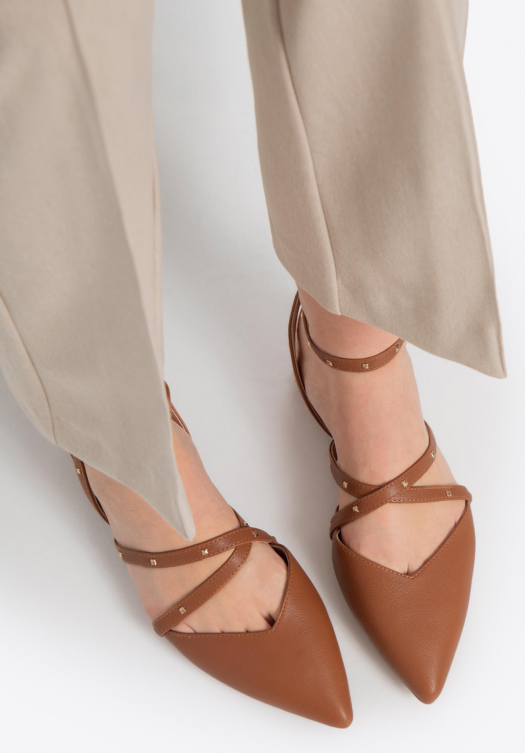 Super Merchant Wittchen Dames Leren Ballerina's Met Metalen Accenten Bruin Natuurlijk Leer
