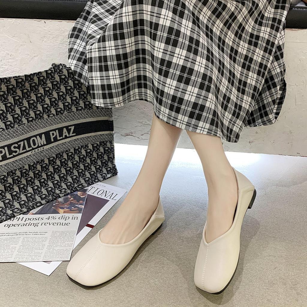 Shallow Mouth Square Head Single Shoes Women's 2024 Spring and Autumn New Versatile Internet Celebrity Flat Lazy One Pedal Doudou Shoes Summer