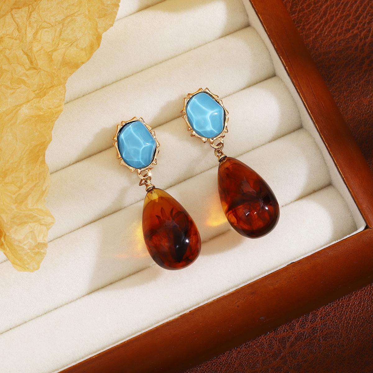 Ретро-серьги-гвоздики в гонконгском стиле, сине-бирюзовая смола, форма капли воды, янтарные серьги-гвоздики с эффектом волны, высококачественные, для женщин