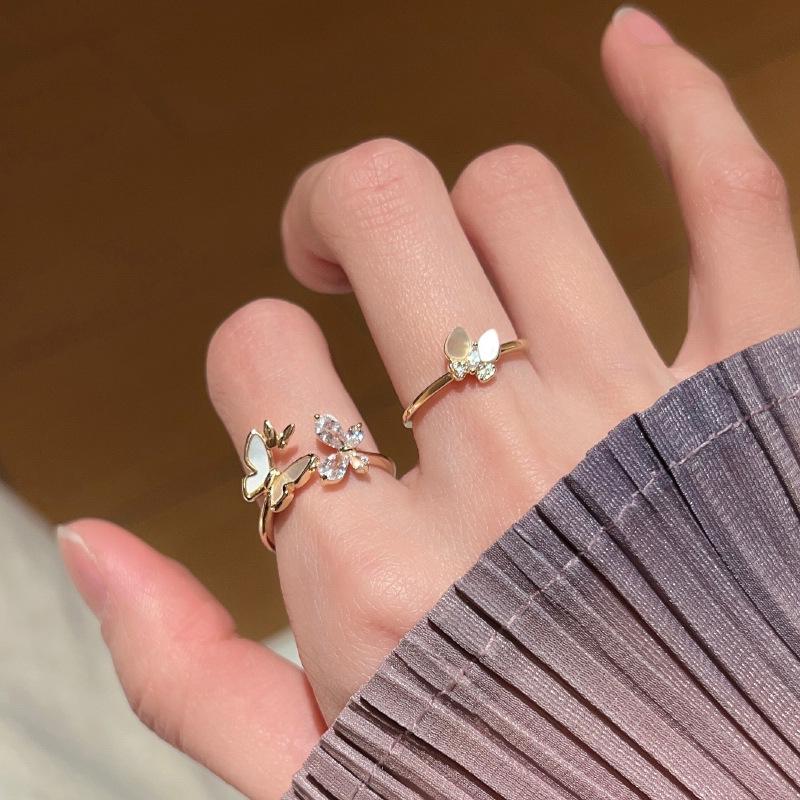 2024 Unique Mother-of-Pearl Butterfly Enamel Ring: Stylish, Versatile Decorative Piece for Women