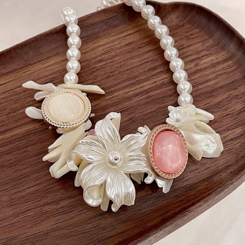 Resin Beach Necklace Jewelry Petal Pearl Beaded Choker Fashion Iris Flower Pendant Necklace  Gift
