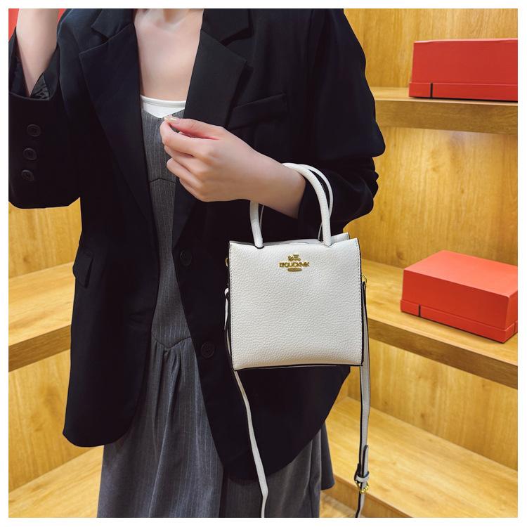 

Высококлассная модная портативная маленькая квадратная сумка женская новая простая мини-сумка-тоут сумка через плечо сумка для ношения через плечо женская 16cm