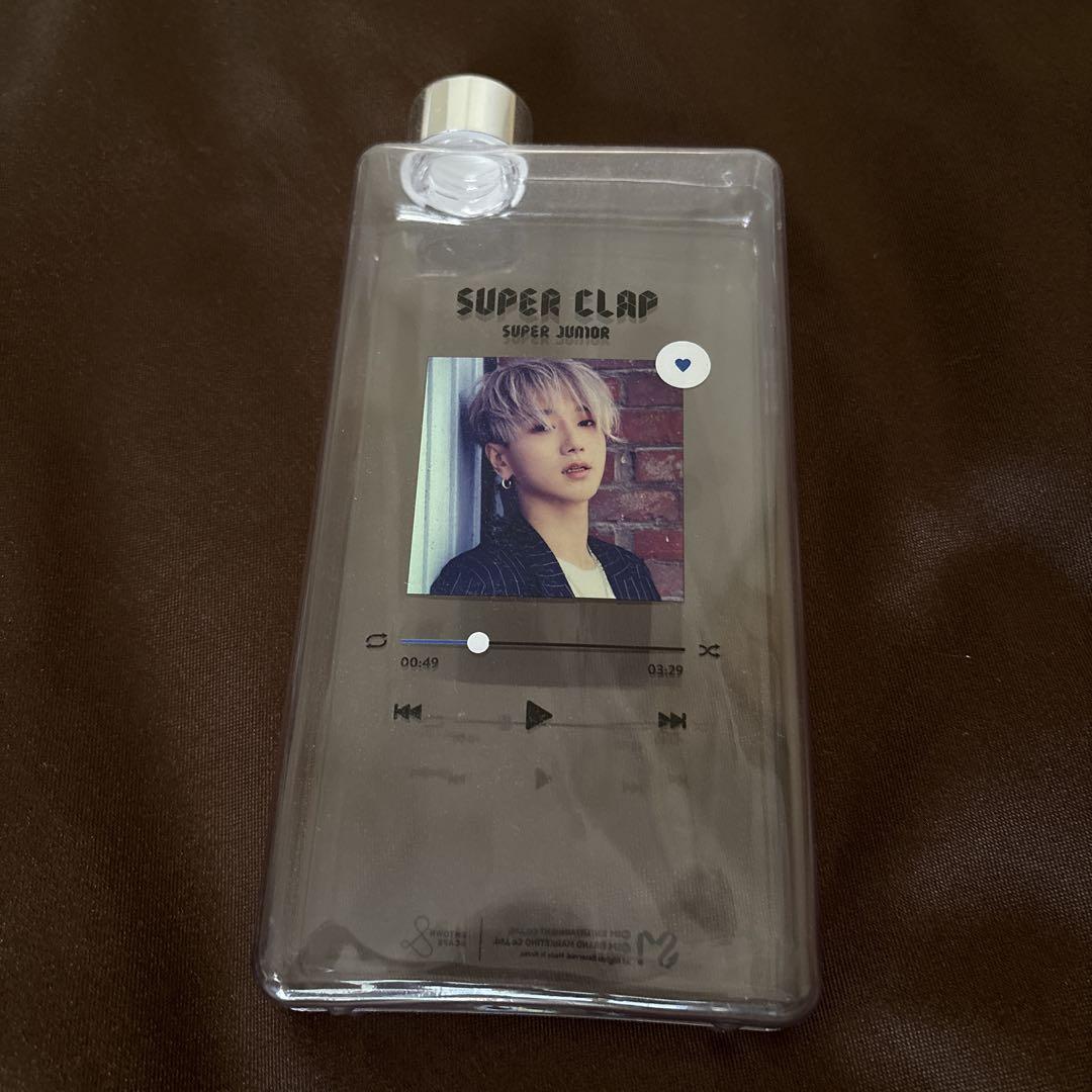 

[Б/У] Бутылка для питья SUPER JUNIOR Yesung