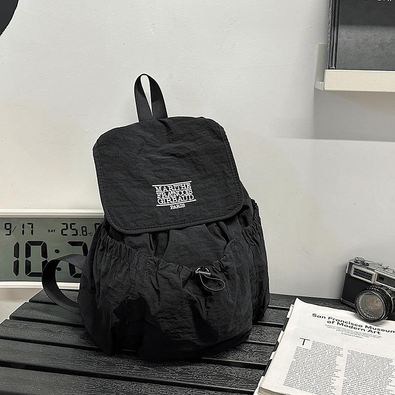 

Рюкзак Досуг Большой Вместимости Нейлон Легкий Путешествия Студенческий Универсальный Нишевый Новый Школьный Рюкзак на Шнурке чёрный