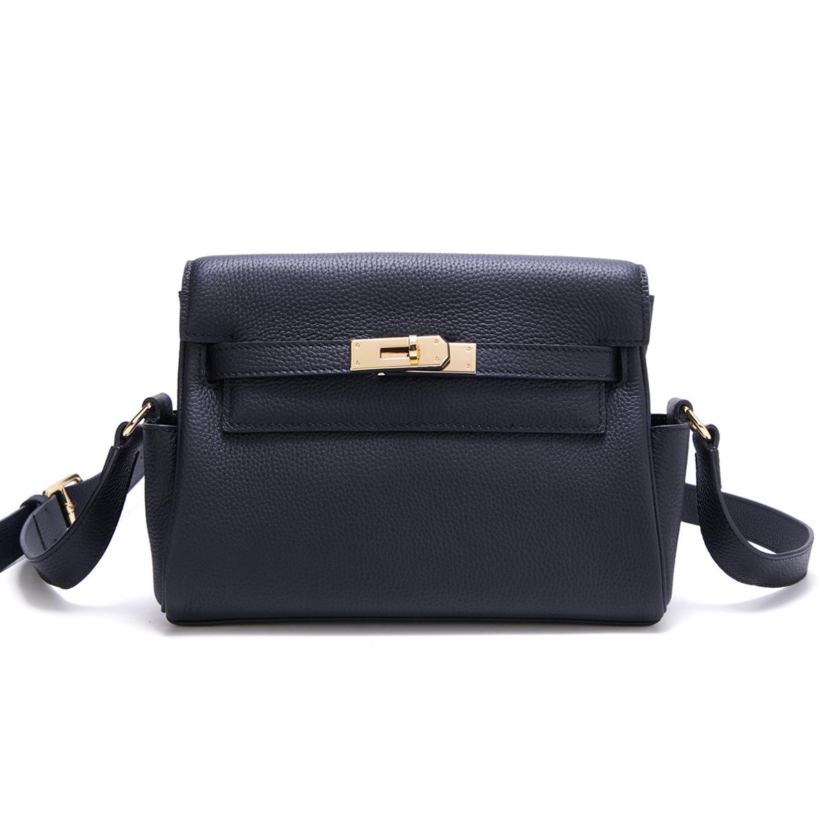 Purple Rose 2025 Nieuwe Togo Toplaag Koeienhuid Tas Stijlvol En Sfeervol Echt Leer Postman Tas Grote Capaciteit Enkele Schouder Diagonaal Crossbody Tas 25x10x20cm