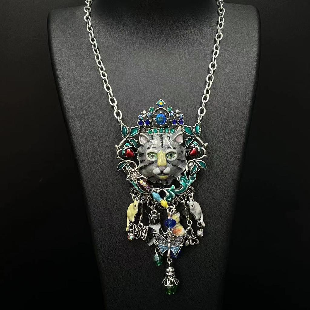 Qingdao medieval vintage enamel Alice in Wonderland cat cat KF earrings necklace retro cat set