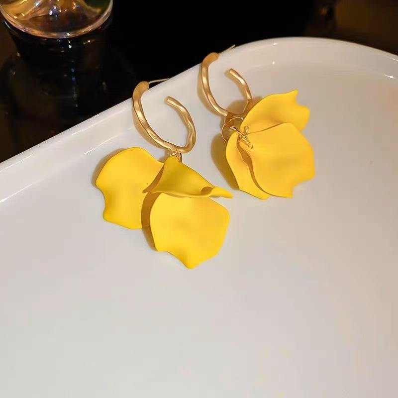 Electroplating 925 Fresh Petal Earrings Holiday Wind Stud Earrings Women