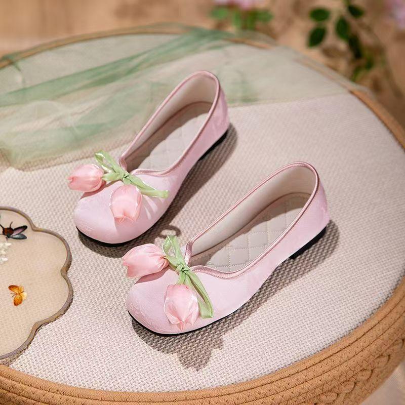 Damen Neuer Ethnischer Stil Blumen Flache Sohle Schuh Weiche Sohle Rutschfest Runde Spitze Flacher Slip-On Leichter Seiden-Cheongsam-Schuh