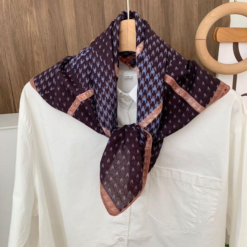 Square scarf new neck scarf scarf small shawl travel bag headscarf versatile cashew flower silk scarf