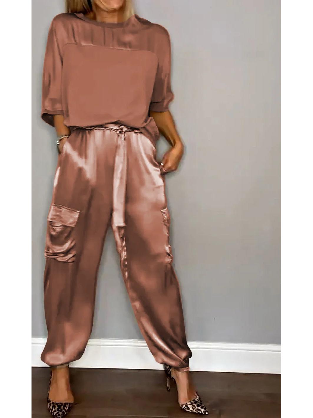 

2024 European & American Women s Satin Half-Sleeve Top and Pants Set 3XL темно-коричневого кольору
