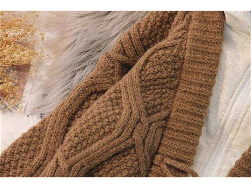 Damski sweter kardigan z kapturem i warkoczowym splotem - Średniej długości, Luźny krój, Jesień/Zima 2024