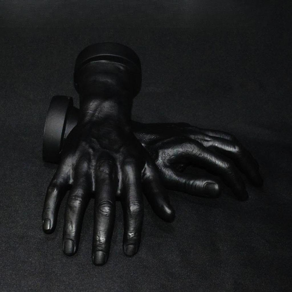 2X Sturdy Male Hand Models Ornament Realistic Male Hand Models for Accessories Photography and Educational Courses
