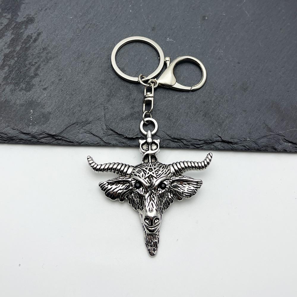 Trendy Punk Star & Skull Pendant Keychain
