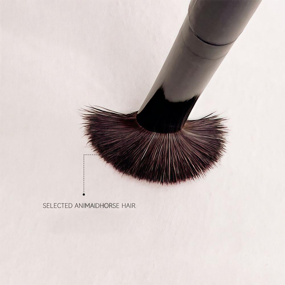 Professional Eyeshadow Brush Novice Makeup Brush Soft Hair Does Not Eat Powder Natural Dizzy Dye Easy Makeup Beauty Tools