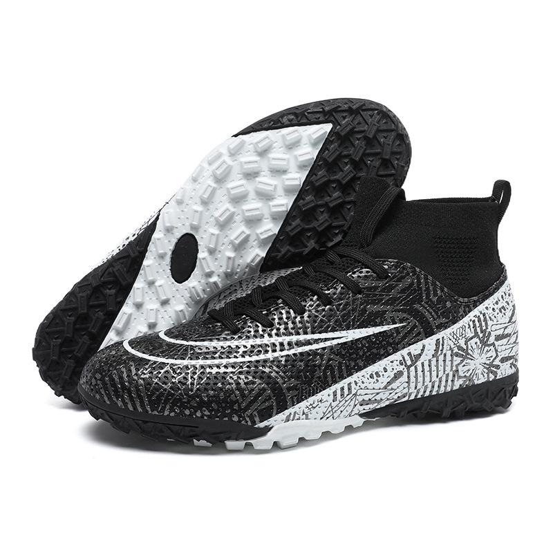 Football shoes men's low-top blue and white porcelain spikes youth professional training sneakers foreign trade explosion large size sports shoes