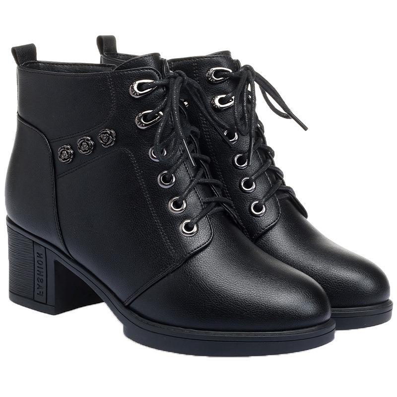 Middle-Aged Women's Warm Velvet Short Boots - Soft Sole, Medium Heel, Versatile Autumn/Winter Eight-Hole Martin Boots