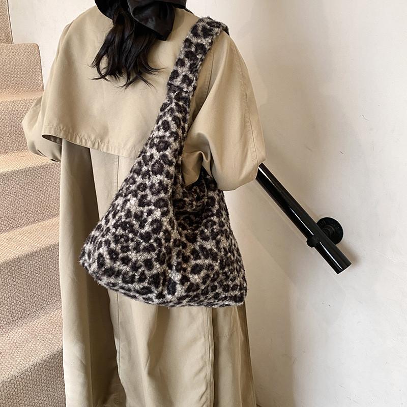 Oversized Leopard Chic Print Shoulder Bag Perfect For Everyday Casual Style Street