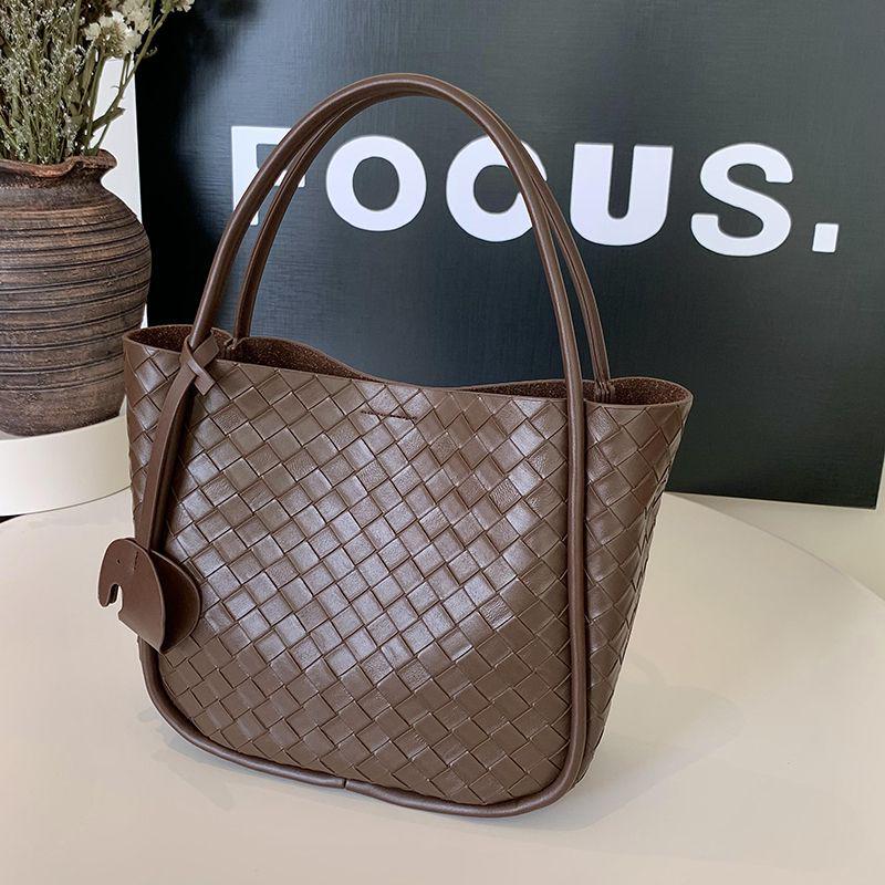 Винтажная плетеная сумка-тоут: Стильная, Универсальная Сумка-Тоут Большой Вместимости через Плечо для Женщин