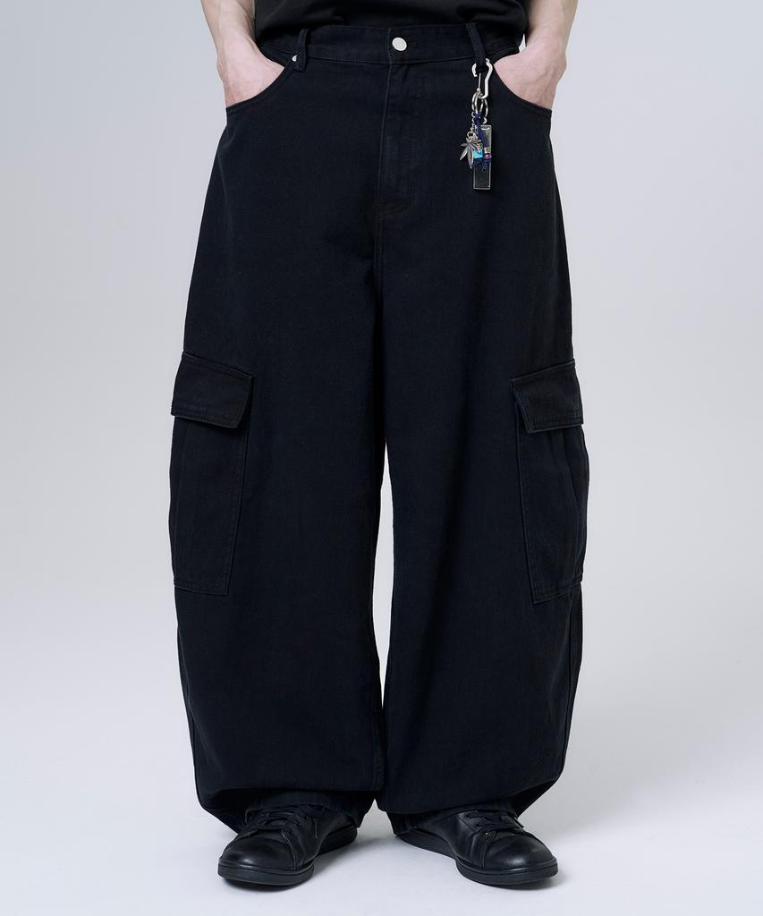 Mubeun Curved Wide Cargo Pants Black