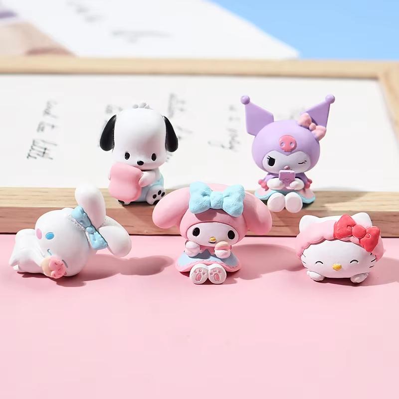 5Pcs-Kit Sanrio Cinnamoroll Animation Figure Pochacco Kuromi Pom Pom Purin Hello Kitty Action Figure Playthings Miniature Figure My Melody Presents