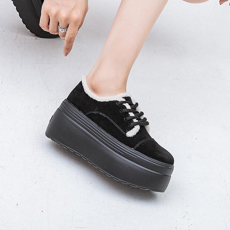 Winter Plush Thick-soled Muffin Shoes 2025 New Women's Cotton Shoes Polished Lace-up Versatile Fluffy Shoes Retro Trend