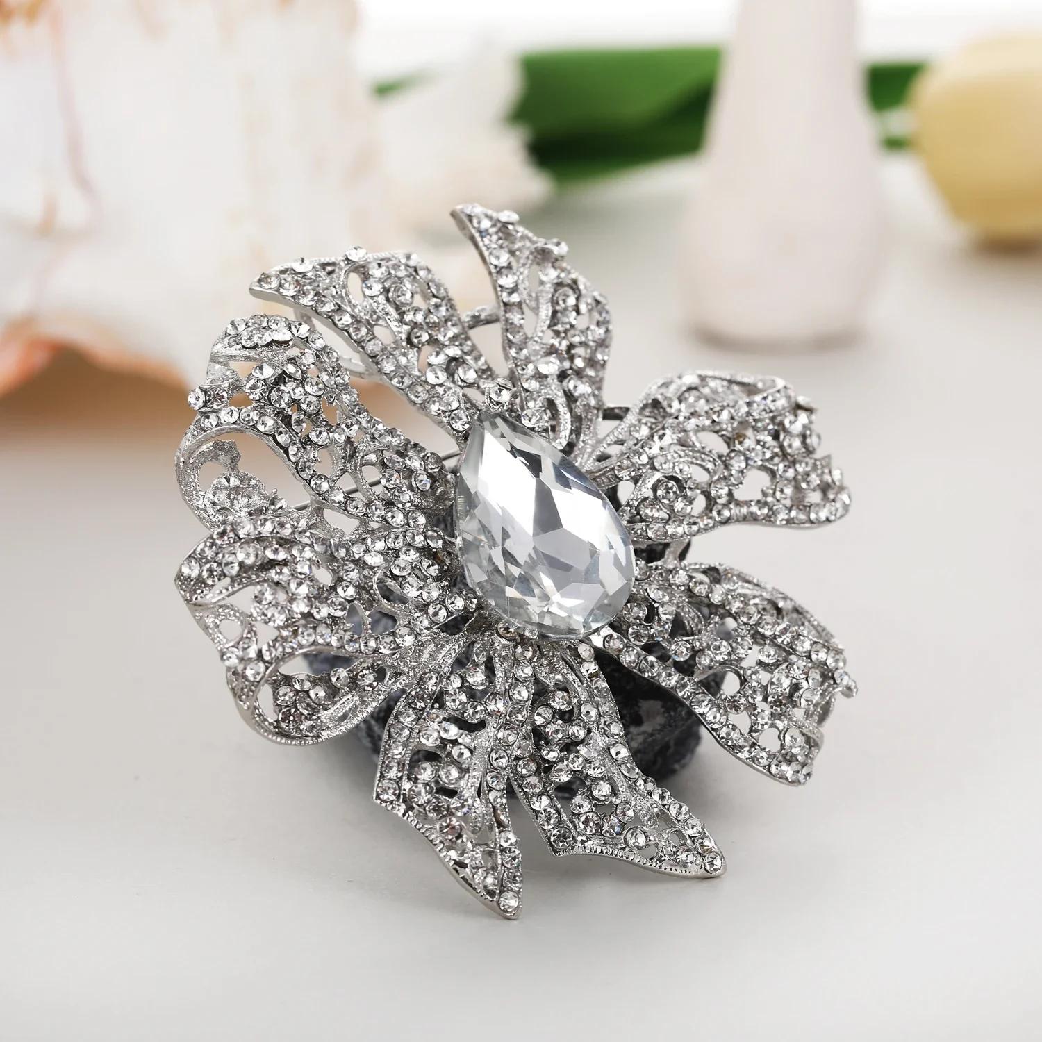 

Новая прочная хрустальная брошь в виде полого цветка, модная и универсальная брошь в виде растения, повседневные аксессуары, подходящие к одежде белый