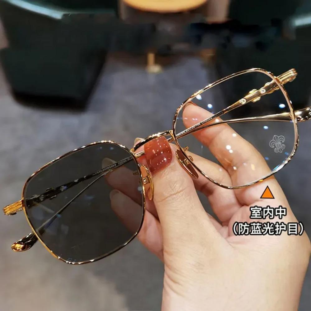 0~ -4.0 Photochromic Myopia Glasses Ultra Light Metal Frame Glasses Anti Blue Light Myopia Glasses Clear Glasses Large Frame