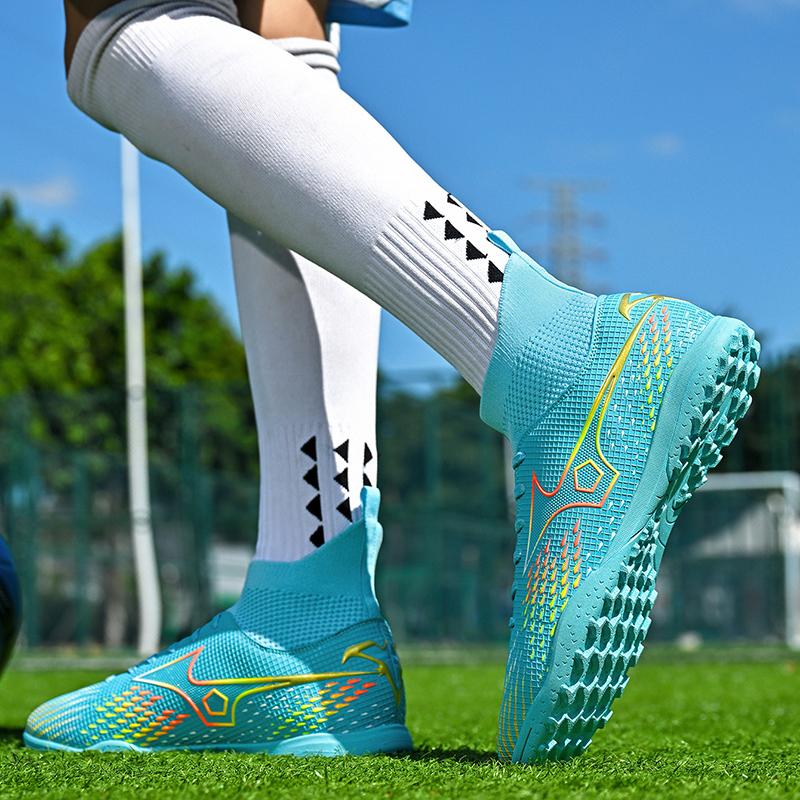 High Quality Men Football Shoes Indoor Fast Professional Football Field Boots Training Non-Slip Soccer Shoes Comfortable Sneaker
