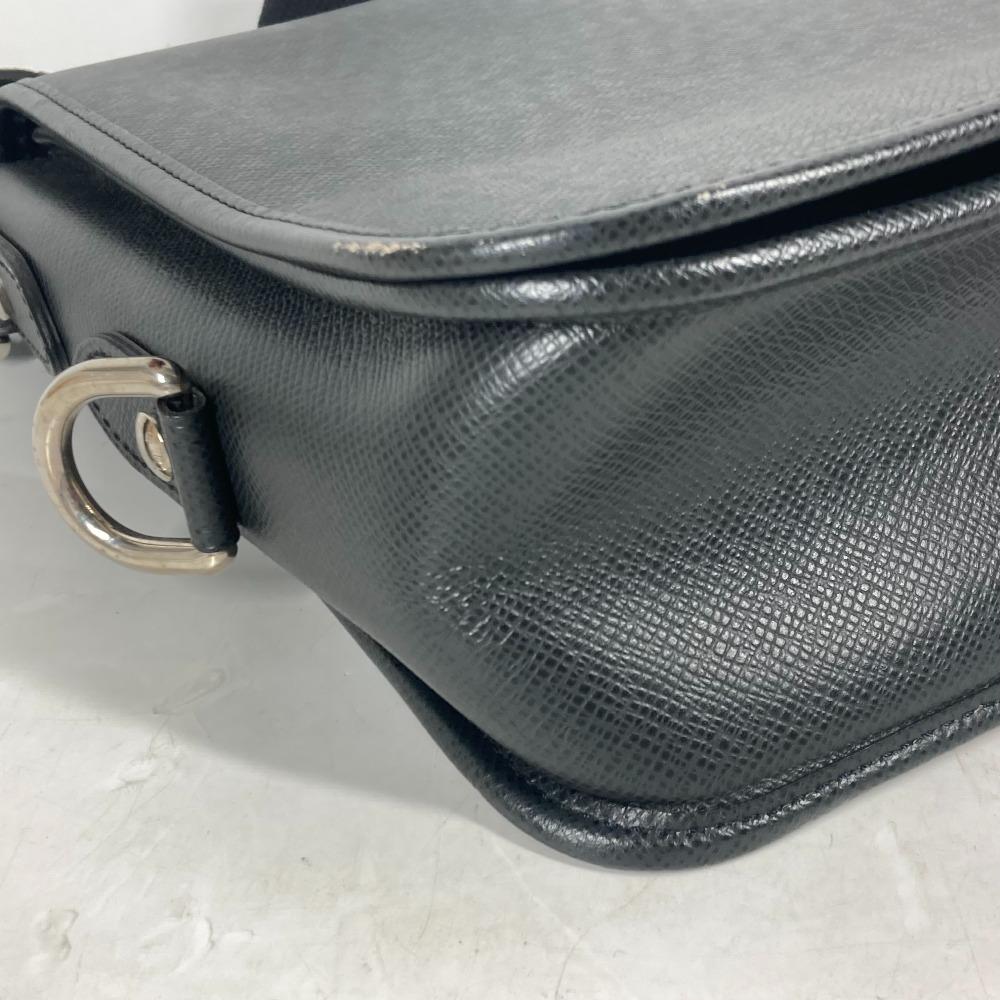 Louis Vuitton M32482 Taiga Andrei Bags Flap Crossbody Messenger Bag Shoulder Bag