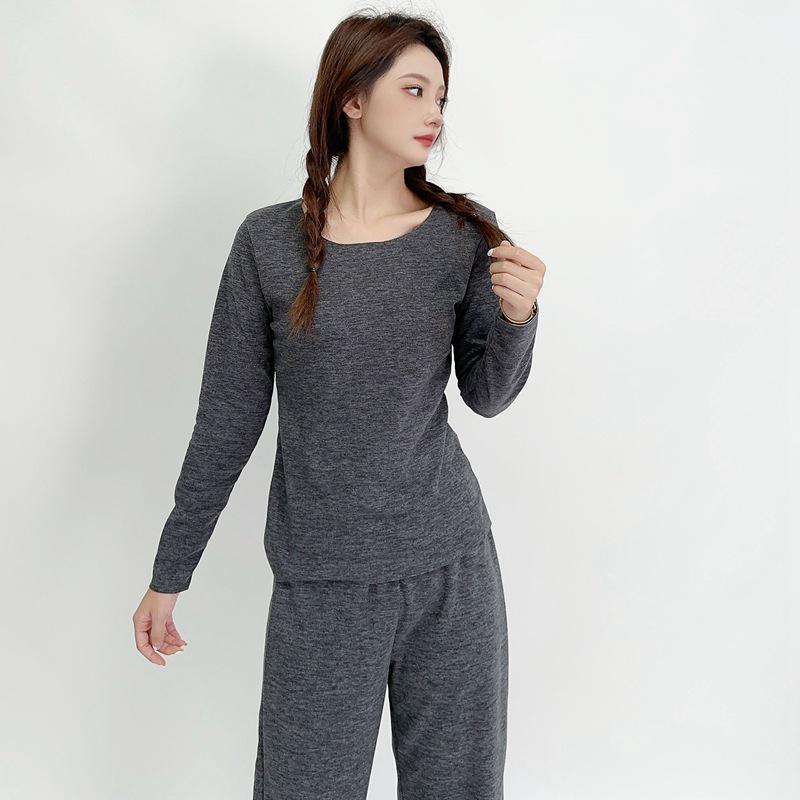 2025 Autumn/Winter Women's Plus Size German Velvet Round Neck Warm Long Sleeve Base Layer T-shirt