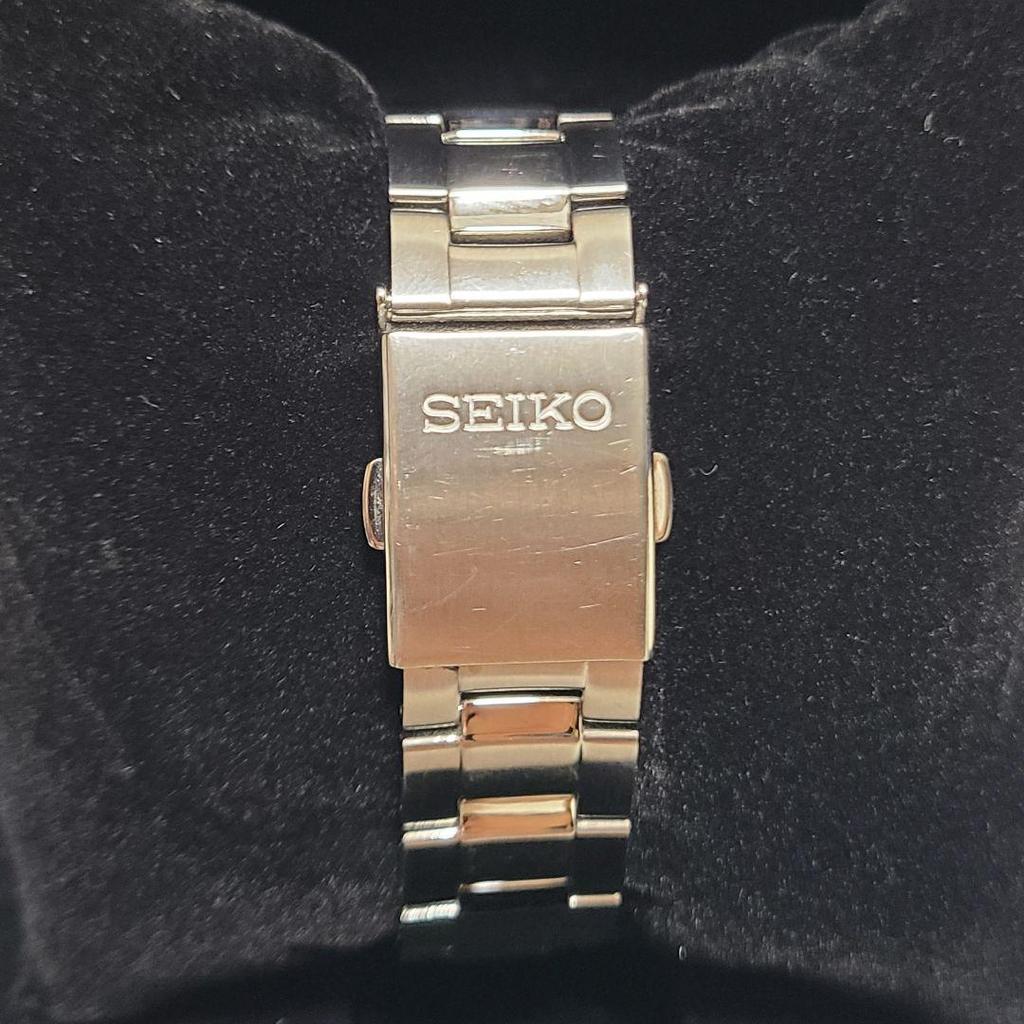 [USED] Extremely rare Seiko Day-Date watch 5Y66-0BH0 with diamonds, waterproof, in working condition