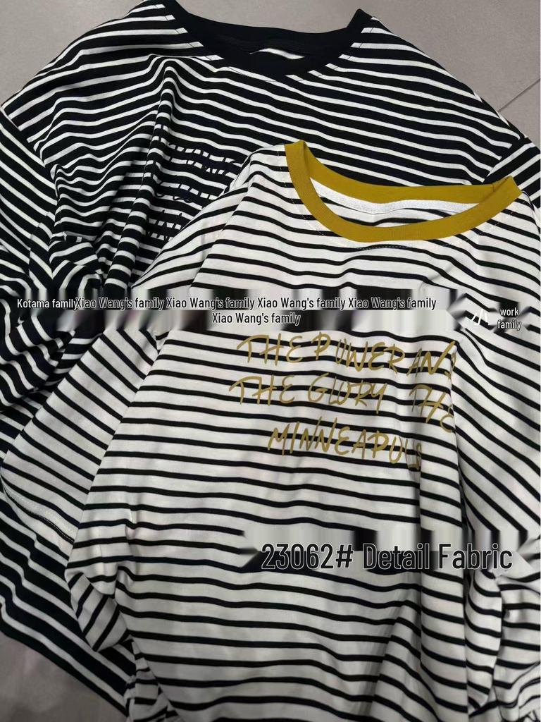 Xiao Wangs Frühling 23062 Koreanisches Übergrößen-Streifen-T-Shirt mit Rundhalsausschnitt